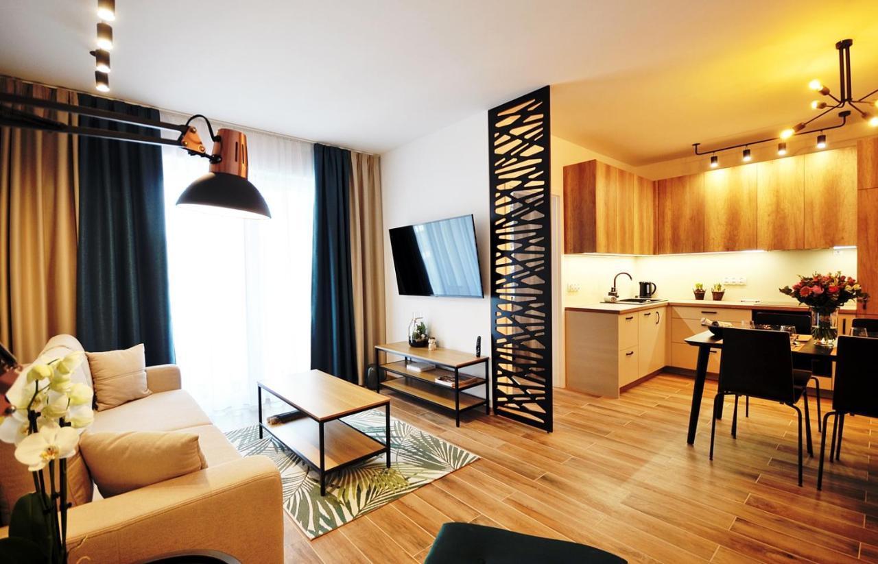 Apartament Za Swierkami 6 Osob , 3 Pokoje Kolobrzeg Ngoại thất bức ảnh